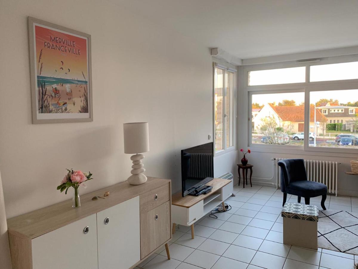 Appartement Les Alisés à Merville-Franceville-Plage Extérieur photo